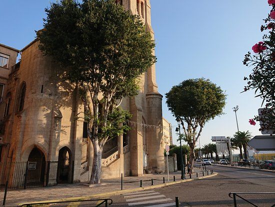 Notre Dame De Lourdes