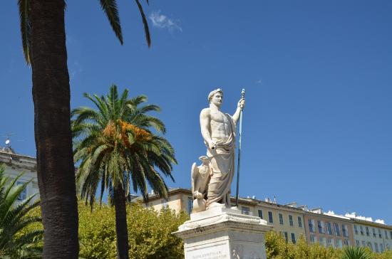 place Saint-Nicolas